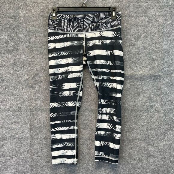 LULULEMON Leggings Size 6 Black White Striped Wunder Under Crop II Shady Palms - Picture 1 of 13